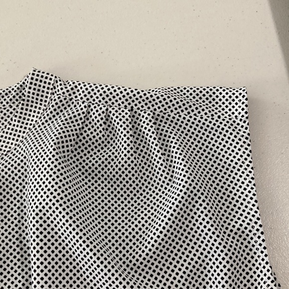 Loft Size S, White and black cap sleeve button down blouse - Picture 7 of 12